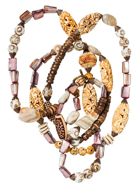 Запутанное ожерелье из агата, перца, кокосовых бусин — стоковое фото