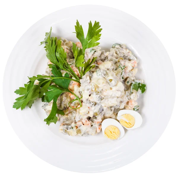 Vista superior de ensalada rusa olivier con mayonesa — Foto de Stock