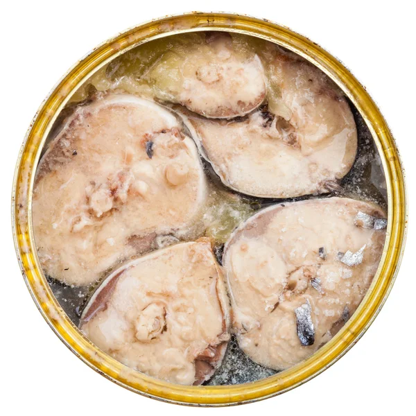 Conservas de pescado de caballa en aceite aislado —  Fotos de Stock