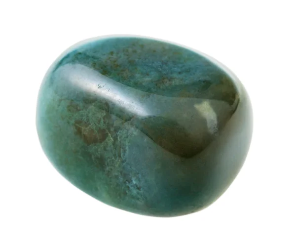 Драгоценный камень везувианит (идокраза), изолированный на белом — стоковое фото