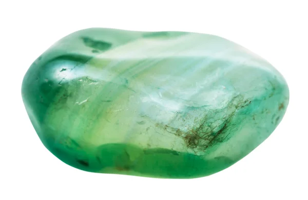 Piedra preciosa de ágata teñida verde tumbada aislada —  Fotos de Stock