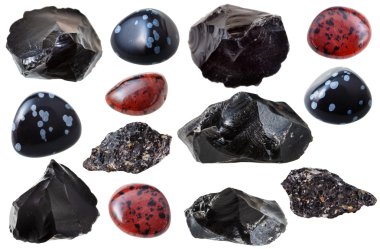 çeşitli obsidyen gem taş ve kayalar izole