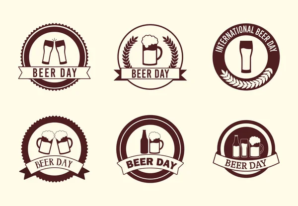 Emblemas del día de la cerveza — Archivo Imágenes Vectoriales
