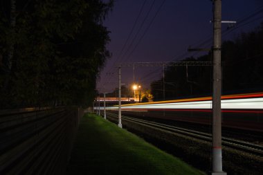 demiryolu parça akşam