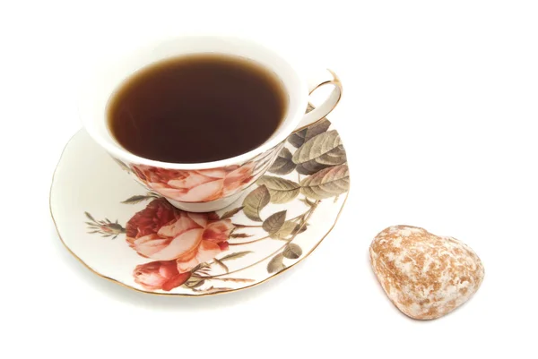 お茶とジンジャーブレッドのマグカップ — ストック写真