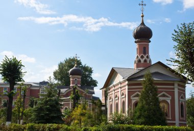 yaz günü, eski manastır