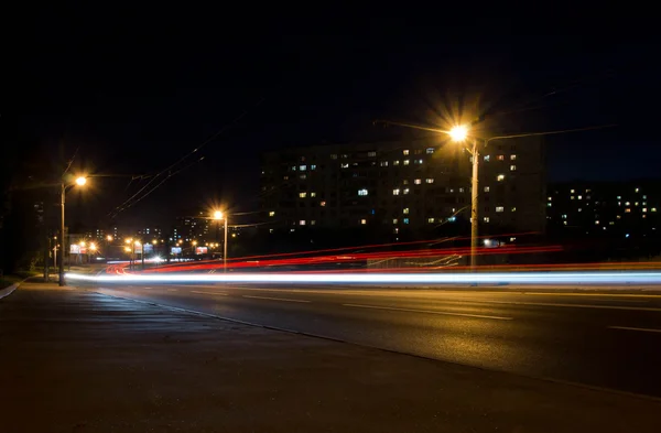 Gece şehir yol trafik — Stok fotoğraf