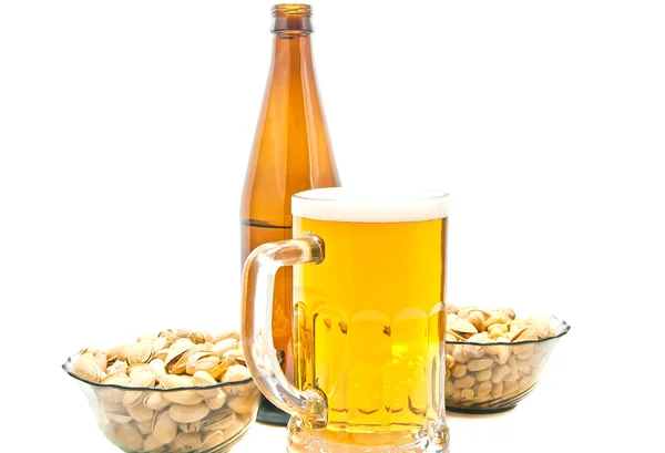 Pistachios, peanuts and beer closeup — Stock Photo, Image