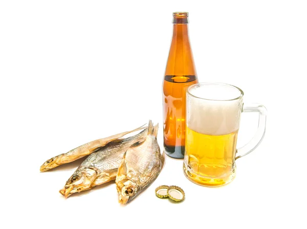 Beer and three stockfish — Stock Photo, Image