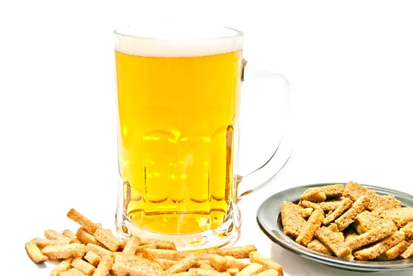 Crisps and mug of beer closeup — Stock Photo, Image