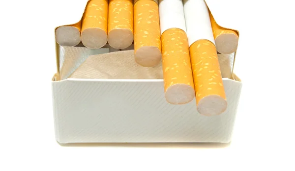 Cigarrillos en paquete — Foto de Stock
