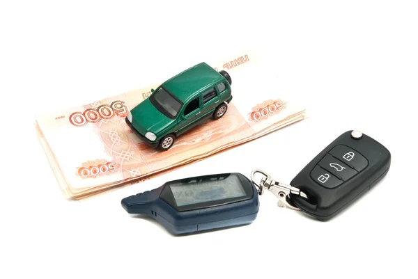 러시아 지폐, 자동차 키와 녹색 자동차 — 스톡 사진