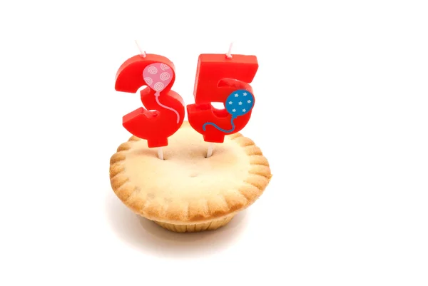 Cupcake avec trente-cinq ans bougie d'anniversaire — Photo