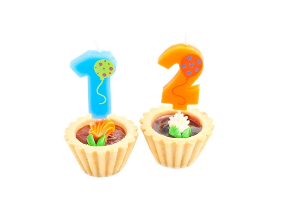 Gateau Avec Douze Ans Bougie D Anniversaire Sur Blanc Image Libre De Droit Par Biggimot C