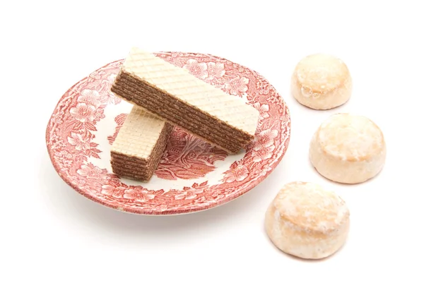 Waffeln auf einem Teller und Lebkuchen — Stockfoto