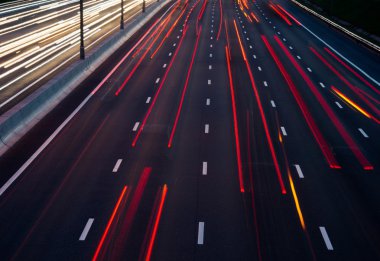 akşam yolda trafik