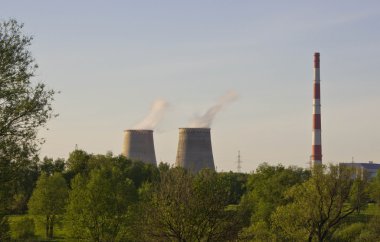 güneşli yaz orman portre enerji santrali