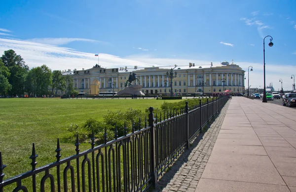 Пам'ятник Петро I в Санкт-Петербурзі — стокове фото