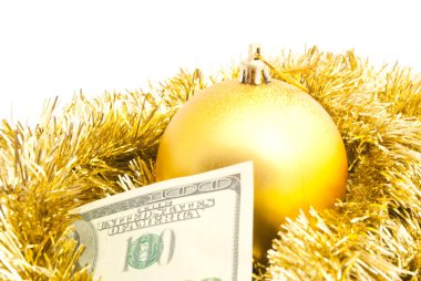 Noel ağacı oyuncak, tinsel ve Lirası üstünde beyaz