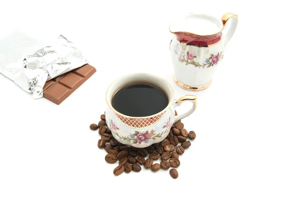 一杯のコーヒーとチョコレートのバー — ストック写真