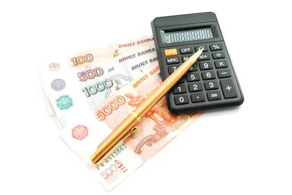 Calculadora, billetes y bolígrafo sobre blanco — Foto de Stock