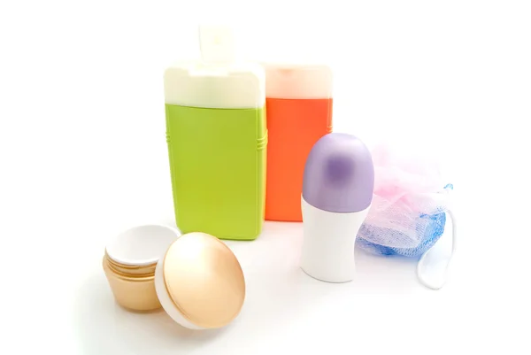 Deodorant, shampoo en andere toiletartikelen — Stockfoto