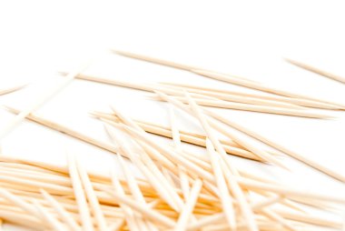 beyaz üzerine kürdan