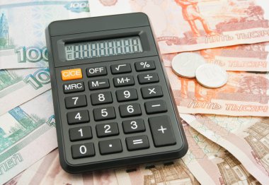Rus banknotlar, sikke ve hesap makinesi