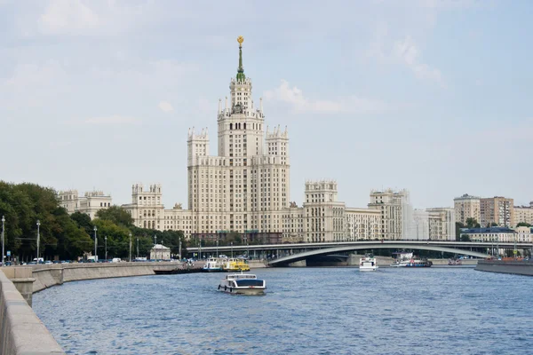 Moskauer Zentrum bei gutem Wetter — Stockfoto