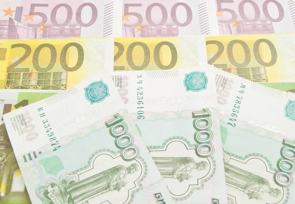 Roebels bankbiljetten en verschillende eurobankbiljetten — Stockfoto