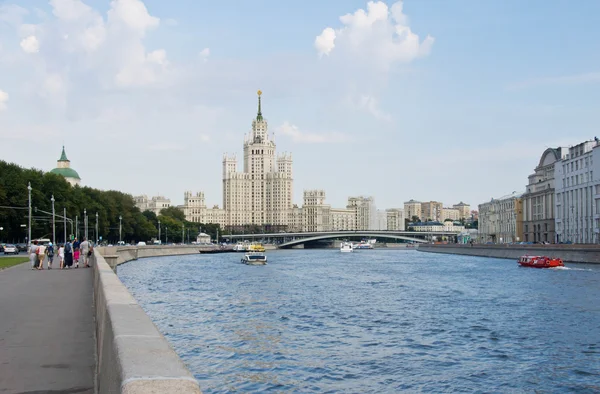 Москва в хорошую погоду — стоковое фото