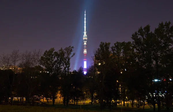 Vista da torre do parque noturno — Fotografia de Stock