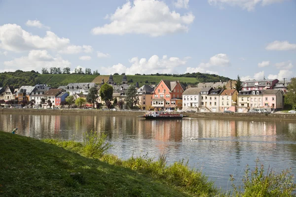 Ferry crossing the river Rhine — Stock Photo, Image