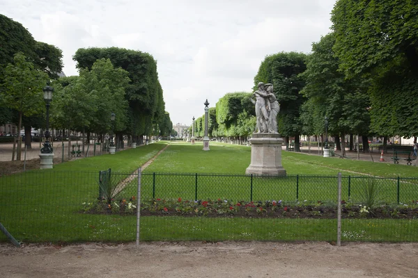 Jardín de Luxemburgo (Jardín du Luxembourg) en París, Francia — Foto de Stock