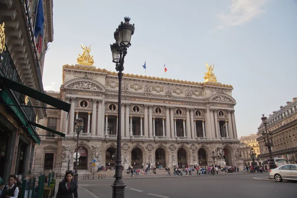 La Ópera Garnier en París — Foto de Stock