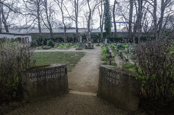 Cemitério de entrada sem nome — Fotografia de Stock