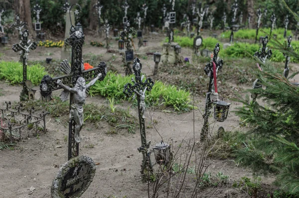 Many crosses and graves — Stock Photo, Image