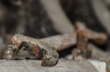 Atölyede çatal anahtarı