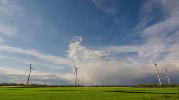 Vele pinwheels schaduwen onweer timelapse — Stockvideo