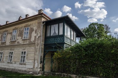 Güzel eski villa