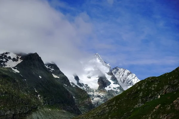 Montaña Más Alta Austria Llamada Grossglockner Con Nieve Cielo Vacaciones —  Fotos de Stock