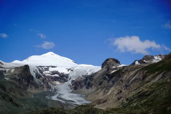 Maravilloso Paisaje Montaña Con Glaciar Cielo Azul Verano —  Fotos de Stock