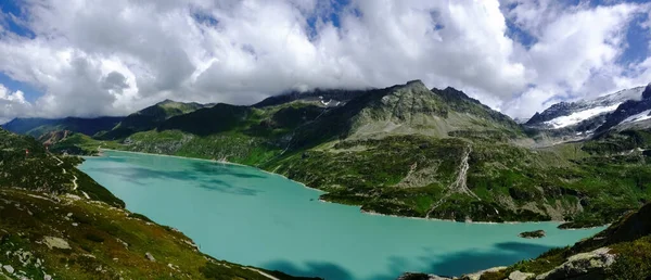 Maravilloso Lago Color Turquesa Vista Las Montañas Desde Arriba Vista —  Fotos de Stock