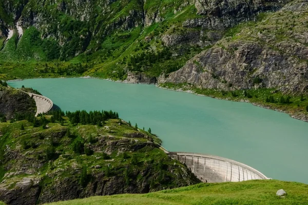 Maravillosa Vista Agua Verde Desde Una Central Hidroeléctrica Austria — Foto de Stock