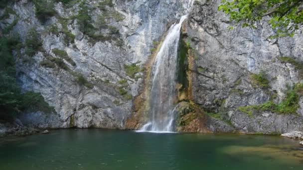 Beautiful Water High Rocks Hiking Mountains — Αρχείο Βίντεο