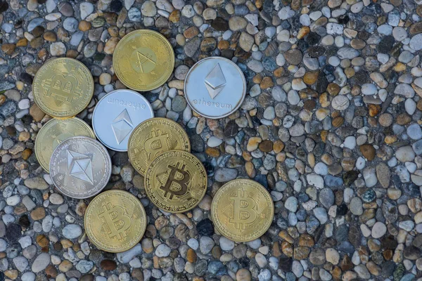 Many Valueable Golden Silver Coins Bitcoin Ether Ada Cryptocurrency Lying — Stock Photo, Image