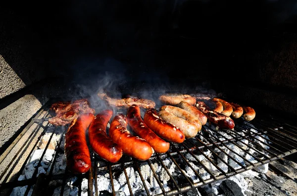 Barbecue in de zomer — Stockfoto