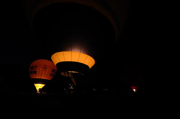 Ballonnen in de nacht — Stockfoto