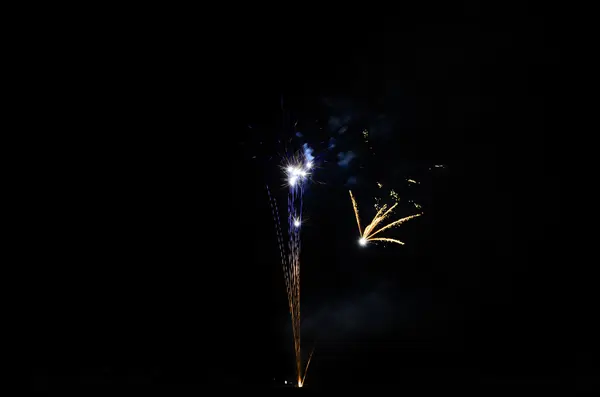 Fuegos artificiales con esférico — Foto de Stock