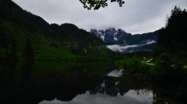 Timelapse Dachstein deniz ve sis
